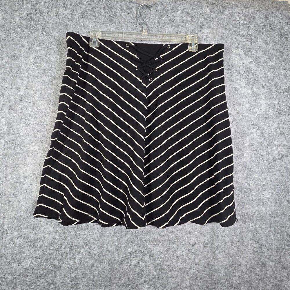 Tribal Flowy A Line Skirt Knee Lenth Stretch Black White Casaul Women's Size 12